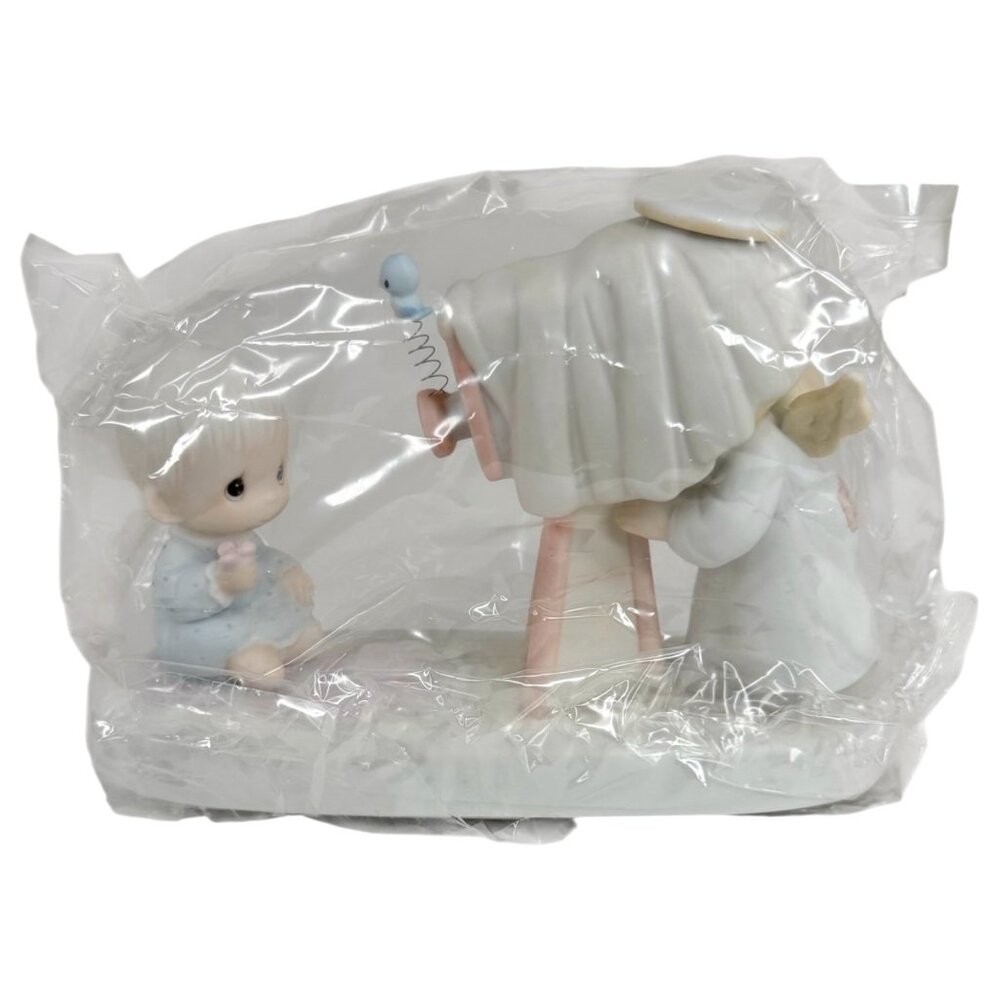 New 1983 Precious Moments Babys First Picture Figurine 1 of 8‎ Baby First Series - Picture 2 of 16